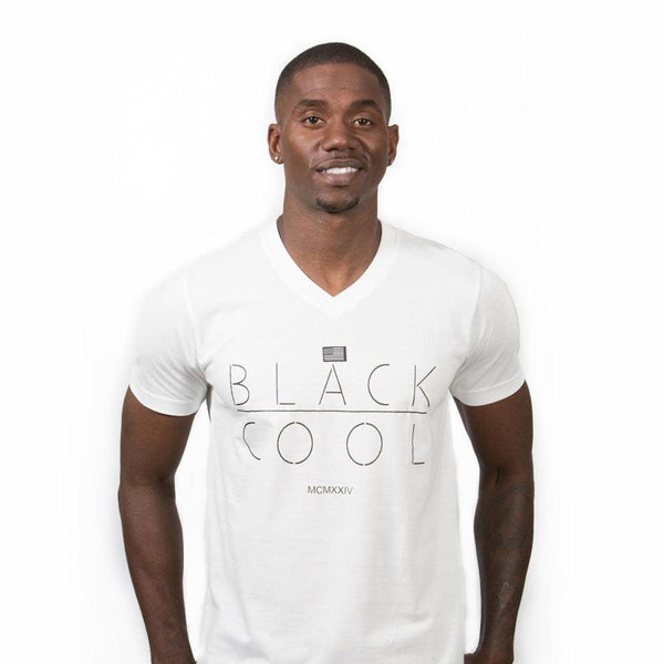 signature-t-shirt-reverse-black-v-neck-zoom