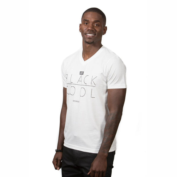 signature-t-shirt-reverse-black-v-neck-side