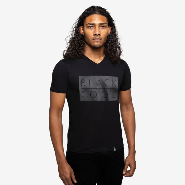 Centurion-t-shirt-coal-black-v-neck-side